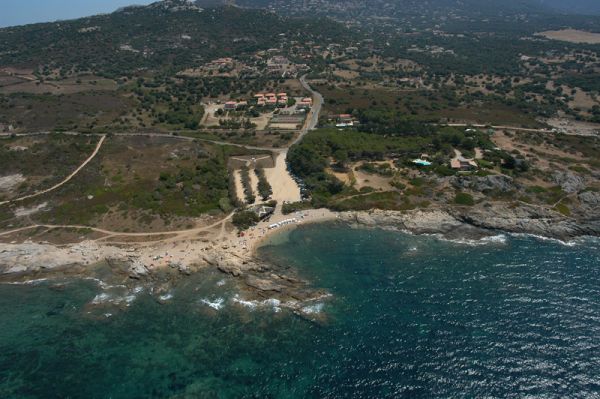 Vue aérienne de la résidence en Corse